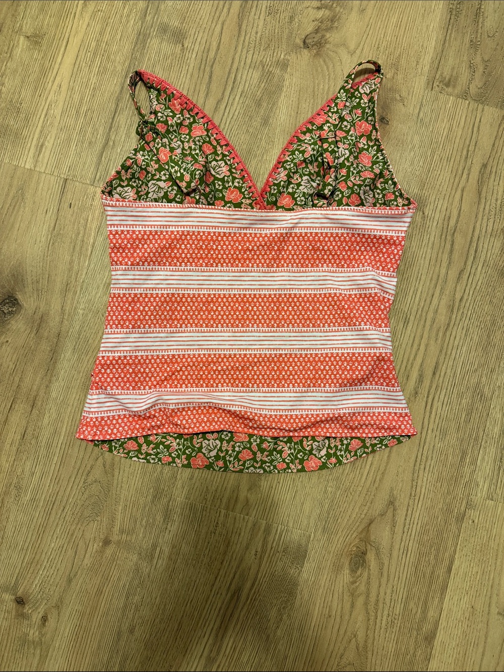 Cabana Life REVERSIBLE Coral, Sage and White Striped/Floral V-Neck Tankini Top L - Picture 5 of 5